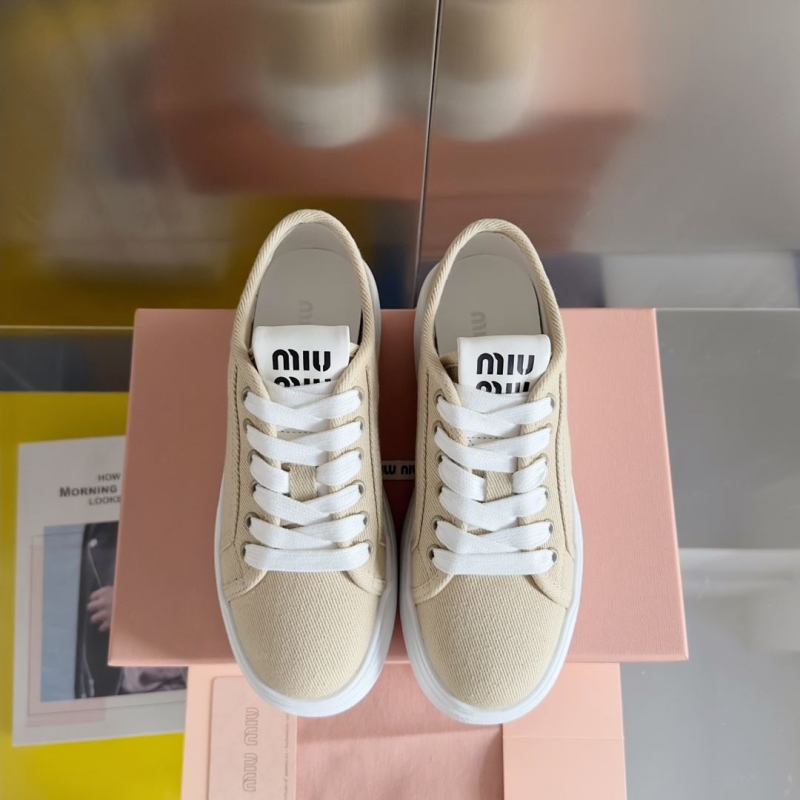 Miu Miu Casual Shoes